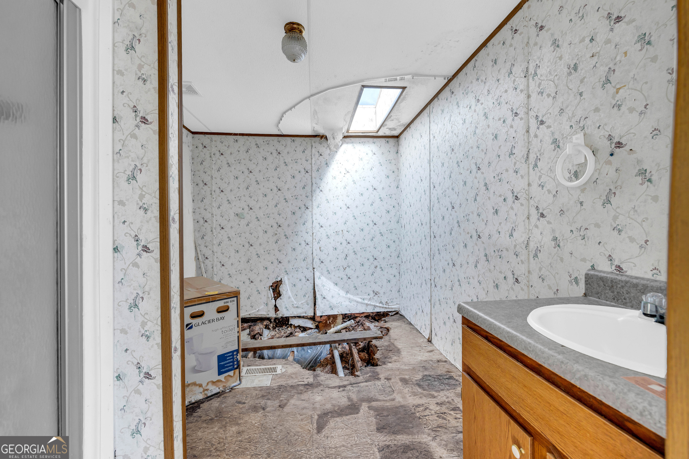 Lavonia, Georgia 30553, United States, 3 Bedrooms Bedrooms, ,2 BathroomsBathrooms,Residential,Active,41544