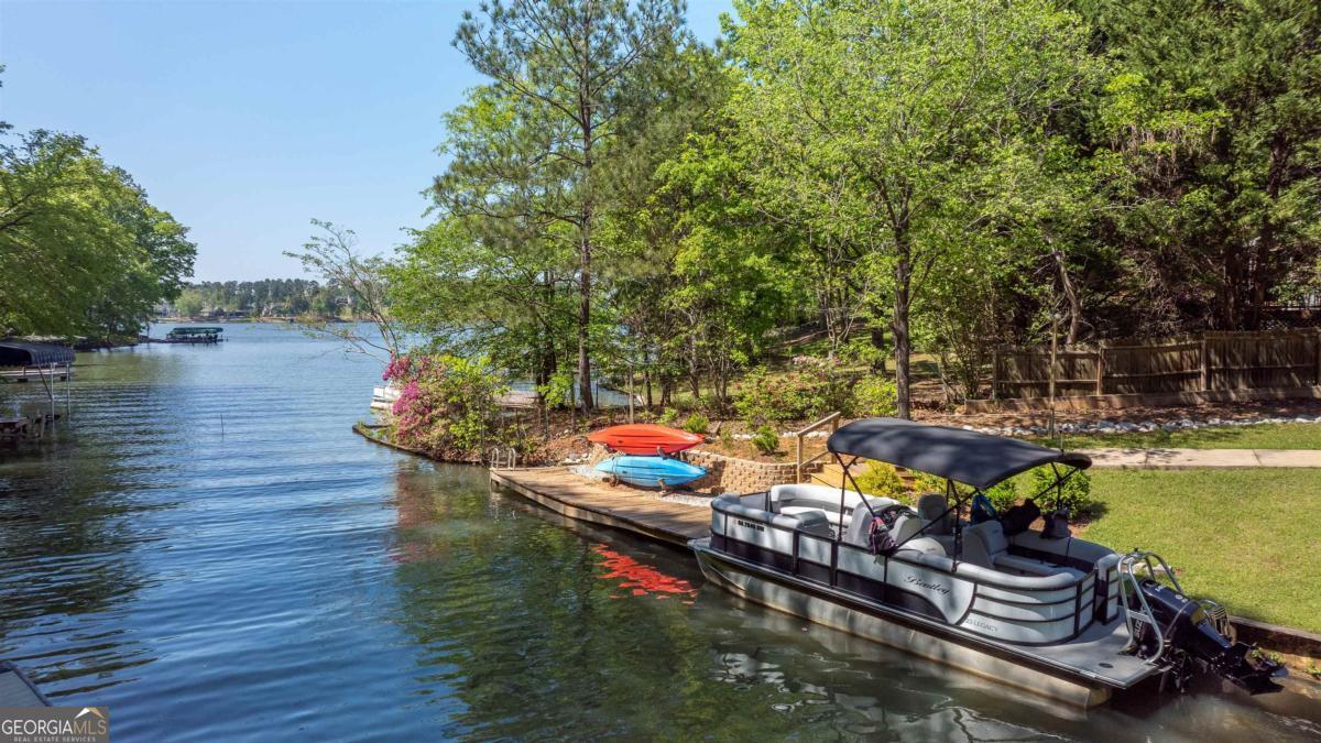 381 East Riverbend DR