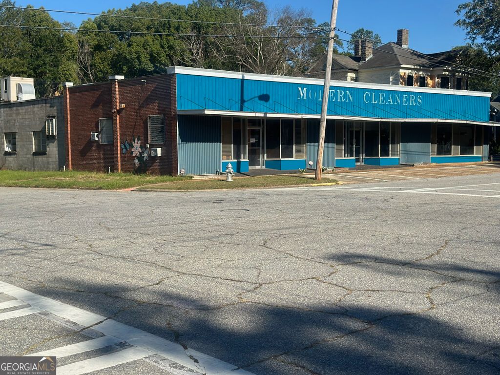 Photo of 522 N Broad Street, Thomasville, GA 31792 (MLS # 10625181)