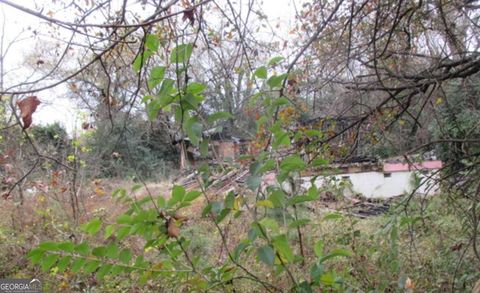 3682 W Napier AVE Macon GA 31204