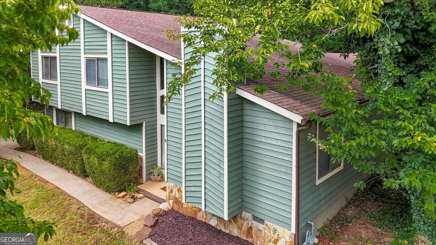 6565 Oakwood DR