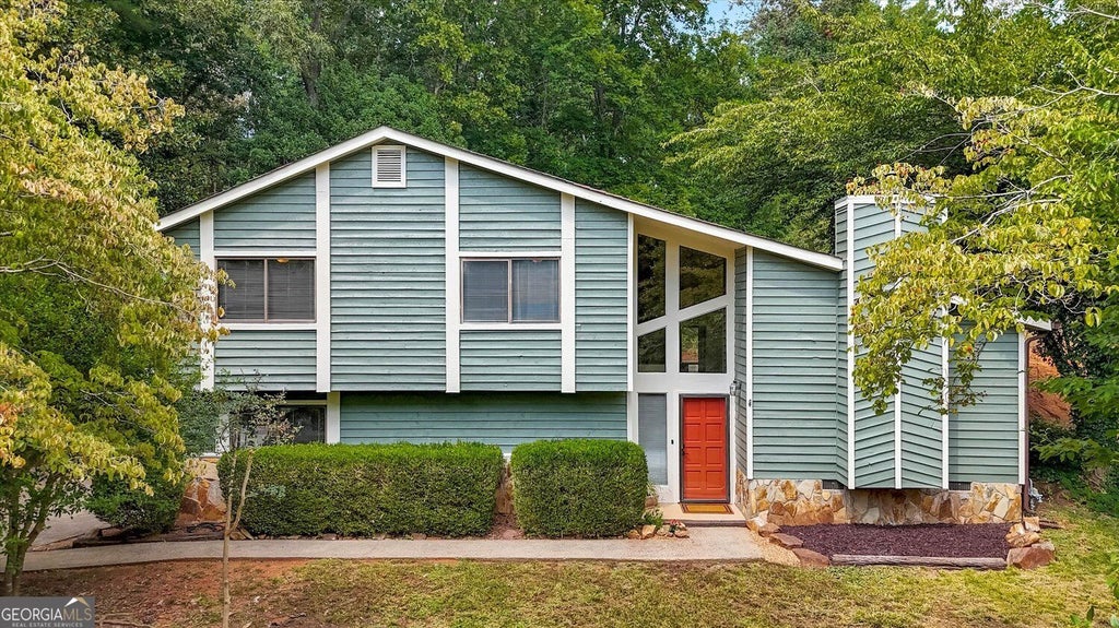 Photo of 6565 Oakwood Drive, Douglasville, GA 30135 (MLS # 10851868)