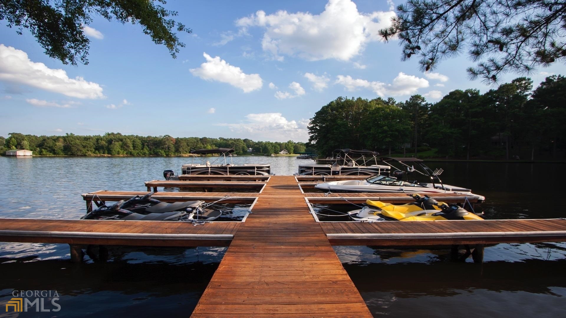 Harbor Club - Residential