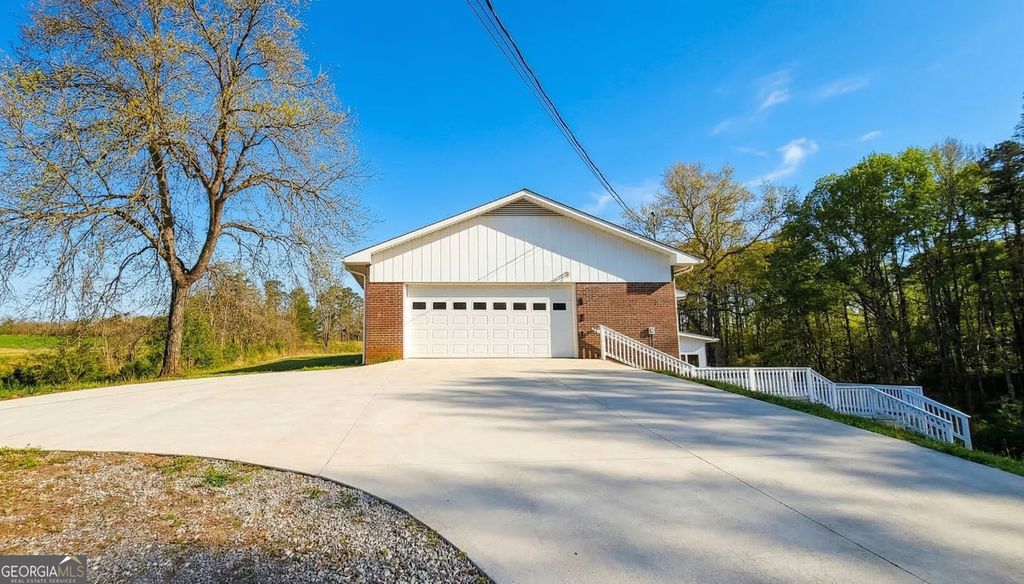 Photo of 6180 Elliot Family Parkway, Dawsonville, GA 30534 (MLS # 10708153)