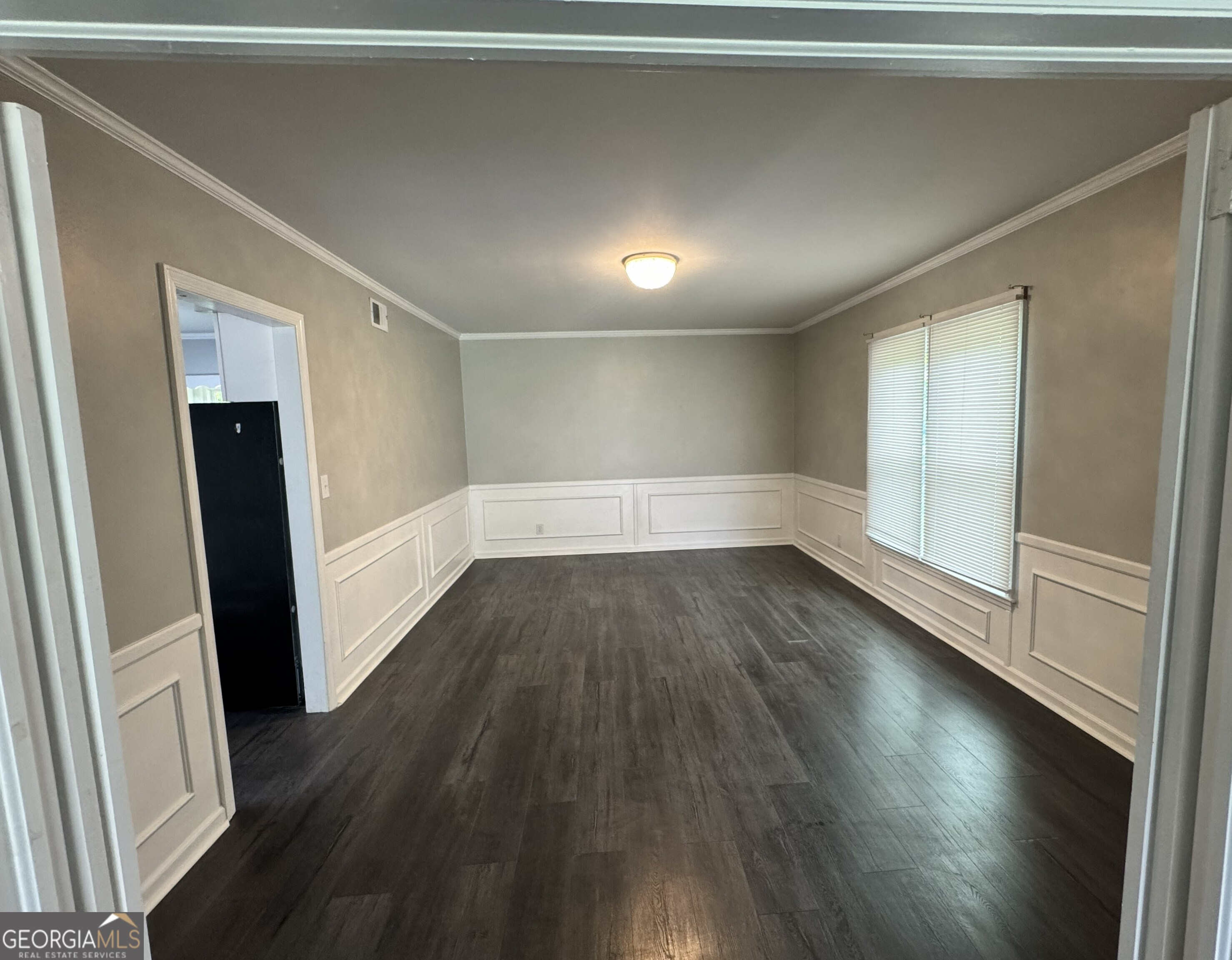 402 Westview DR