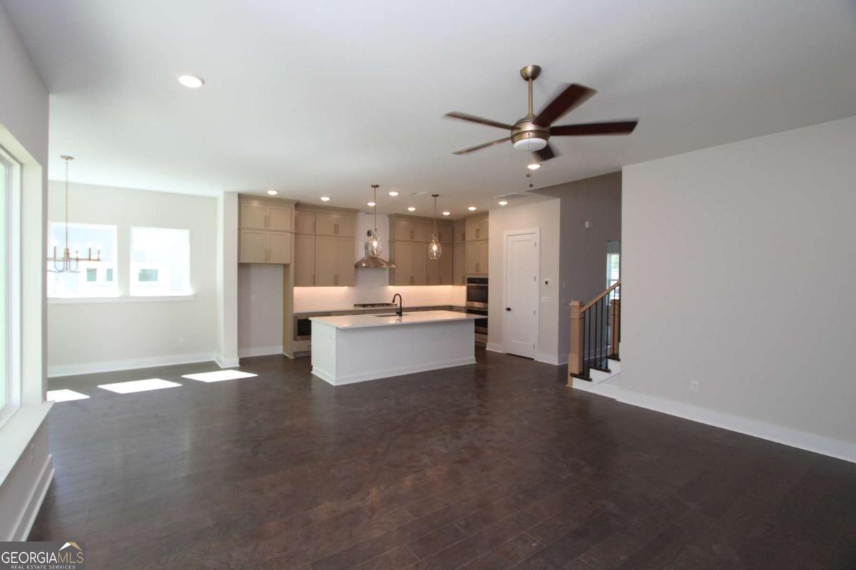 4435 Beechnut CIR