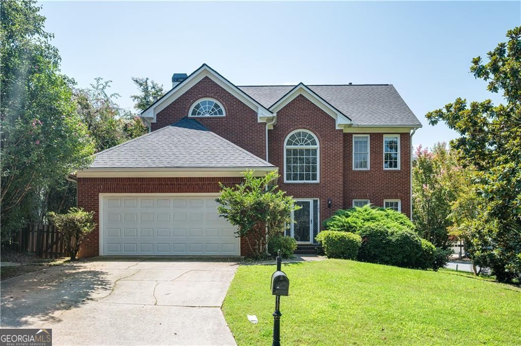 Great property in a top North Fulton school district features a two-story foyer, spacious dining and living rooms, a kitchen with breakfast bar and views to the family room centered on a cozy fireplace. It has gleaming real hardwoods throughout the main level with freshly cleaned carpet upstairs. The upstairs primary suite boasts a cathedral ceiling, ensuite bath, and walk-in closet. Secondary bedrooms are nicely sized. Enjoy the fully fenced backyard and level corner lot. The community amenities are a short distance away - tennis courts, swimming pool, and playground. Conveniently located to shopping, parks and restaurants. **Small pets (30 lbs max) allowed with owner's permission; a pet deposit of $500 and $25/pet monthly fee applies. Combined tenant income must be 3x monthly rent. Each adult tenant must complete a $75 background check at their expense. Tenant must carry a renter's policy in the amount of $300,000 liability and $30,000 personal property. Smoking of any substance not allowed inside the home.