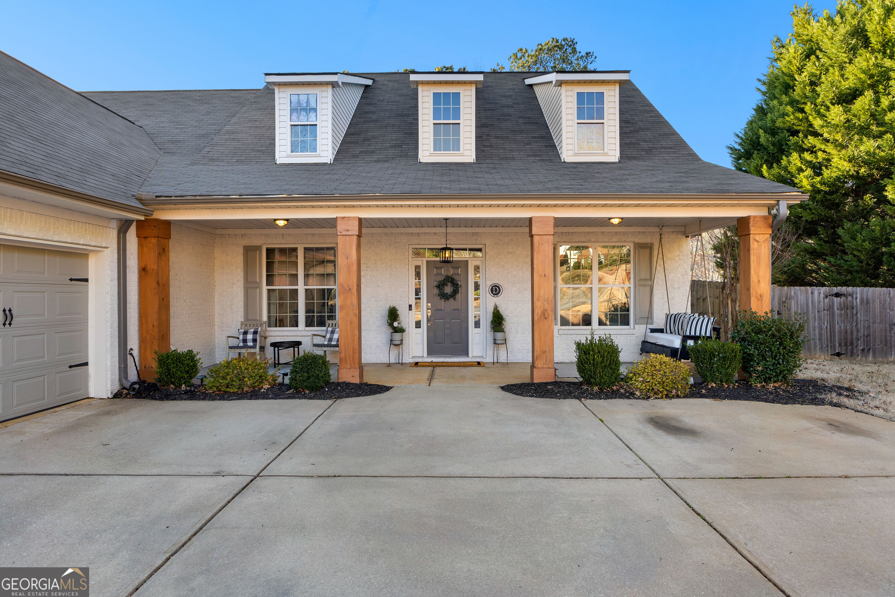 Senoia, Georgia 30276, United States, 4 Bedrooms Bedrooms, ,4 BathroomsBathrooms,Residential,Pending,84488