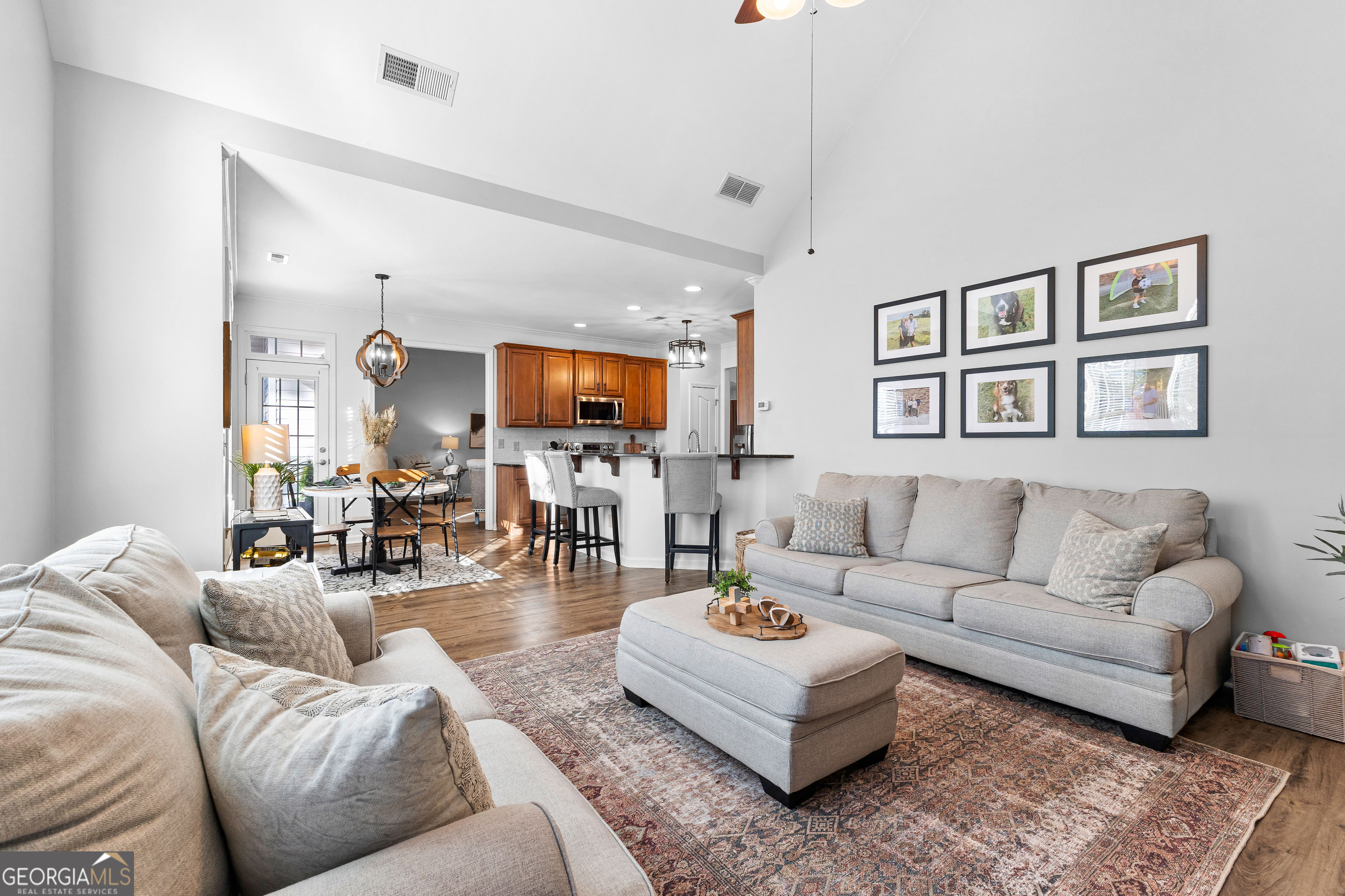 Senoia, Georgia 30276, United States, 4 Bedrooms Bedrooms, ,4 BathroomsBathrooms,Residential,Pending,84488