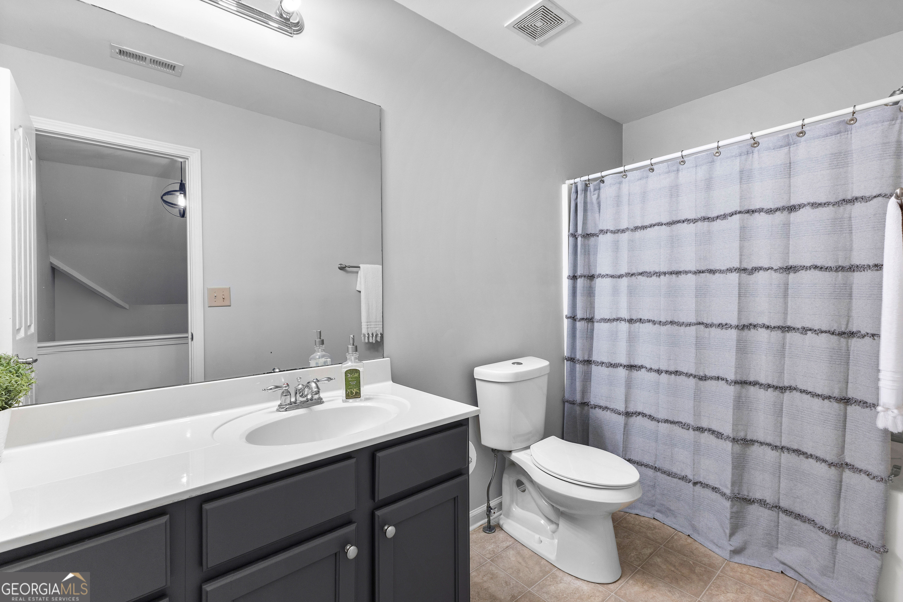 Senoia, Georgia 30276, United States, 4 Bedrooms Bedrooms, ,4 BathroomsBathrooms,Residential,Pending,84488