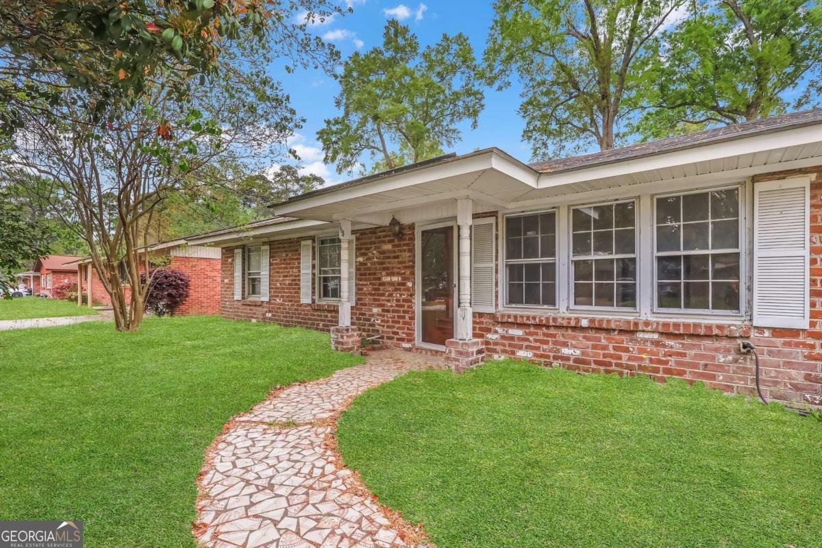 164 Azalea AVE