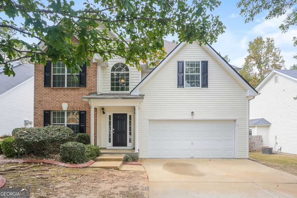 Photo of 6 Saint Charles Place, Sharpsburg, GA 30277 (MLS # 10671259)