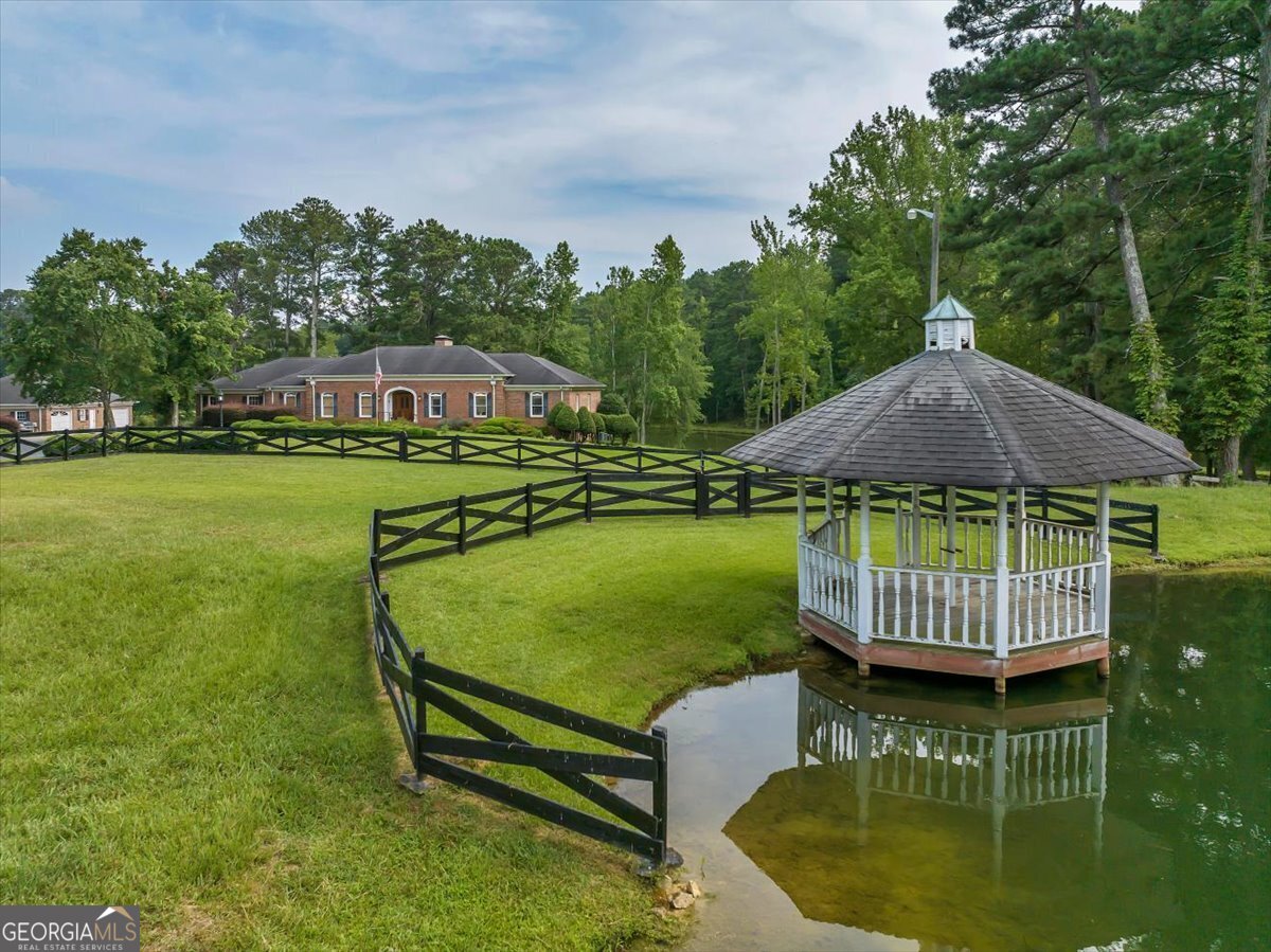 655 McDonough RD