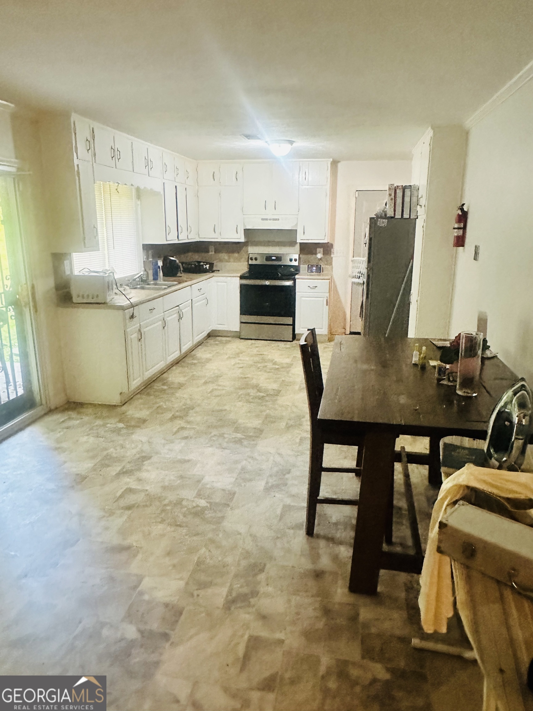 2180 Blue Creek CT