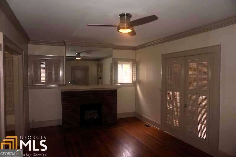 825 North AVE NE