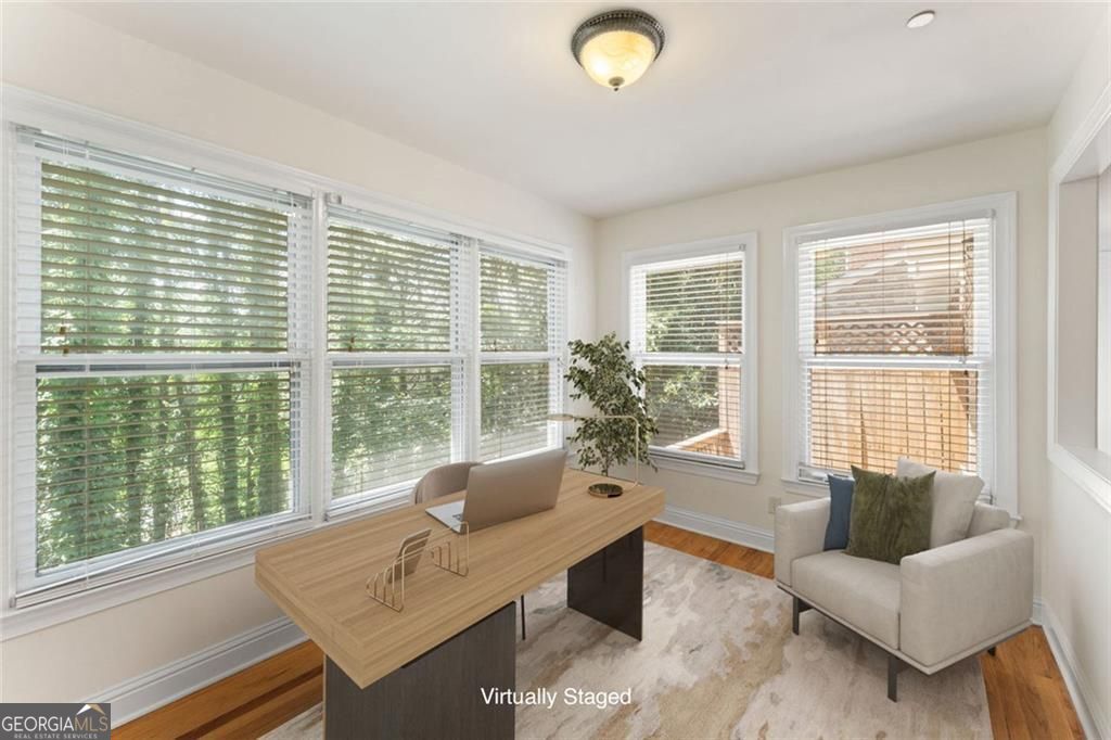 1266 Creekside TER SE