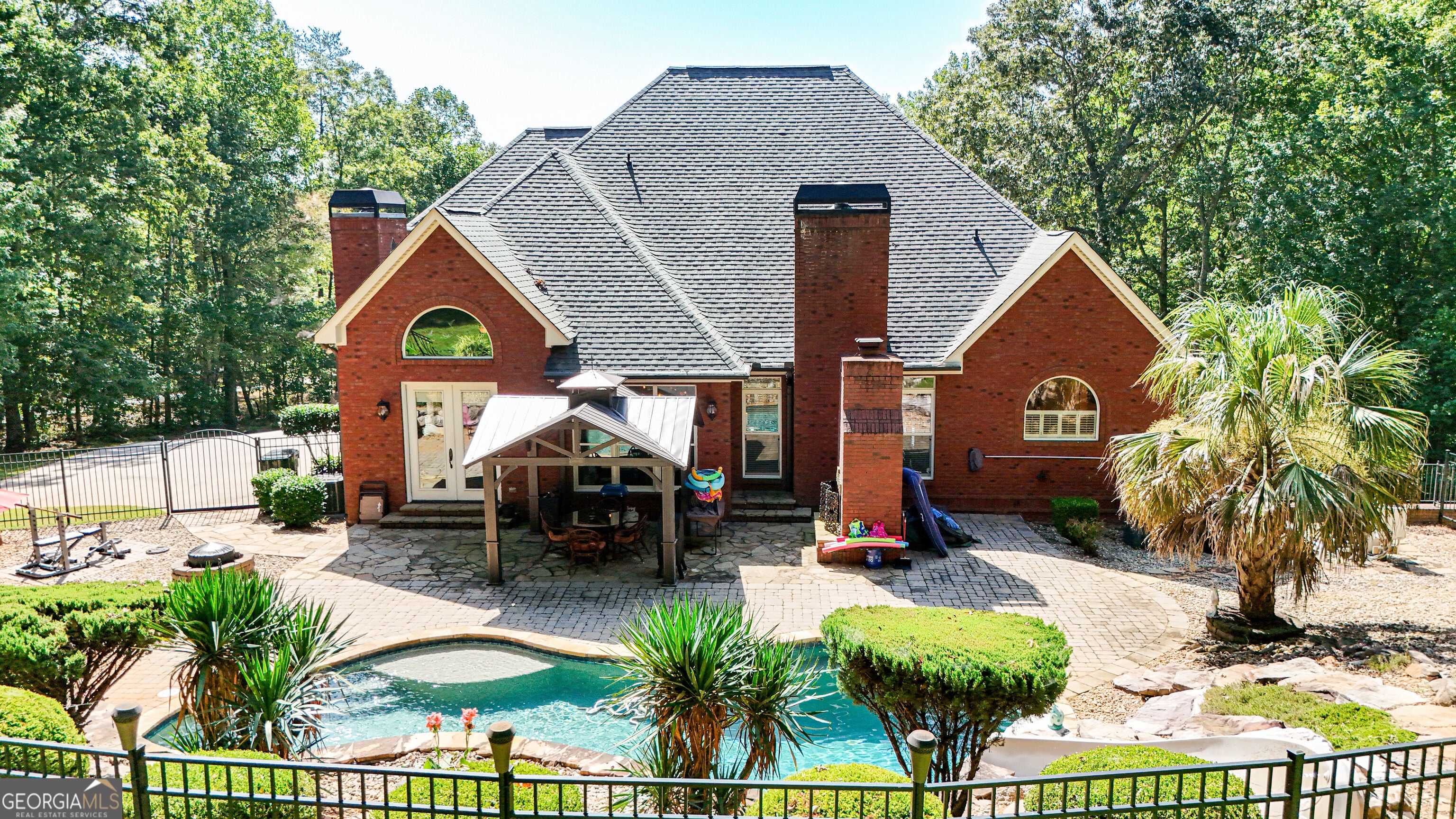 351 Shoals LN