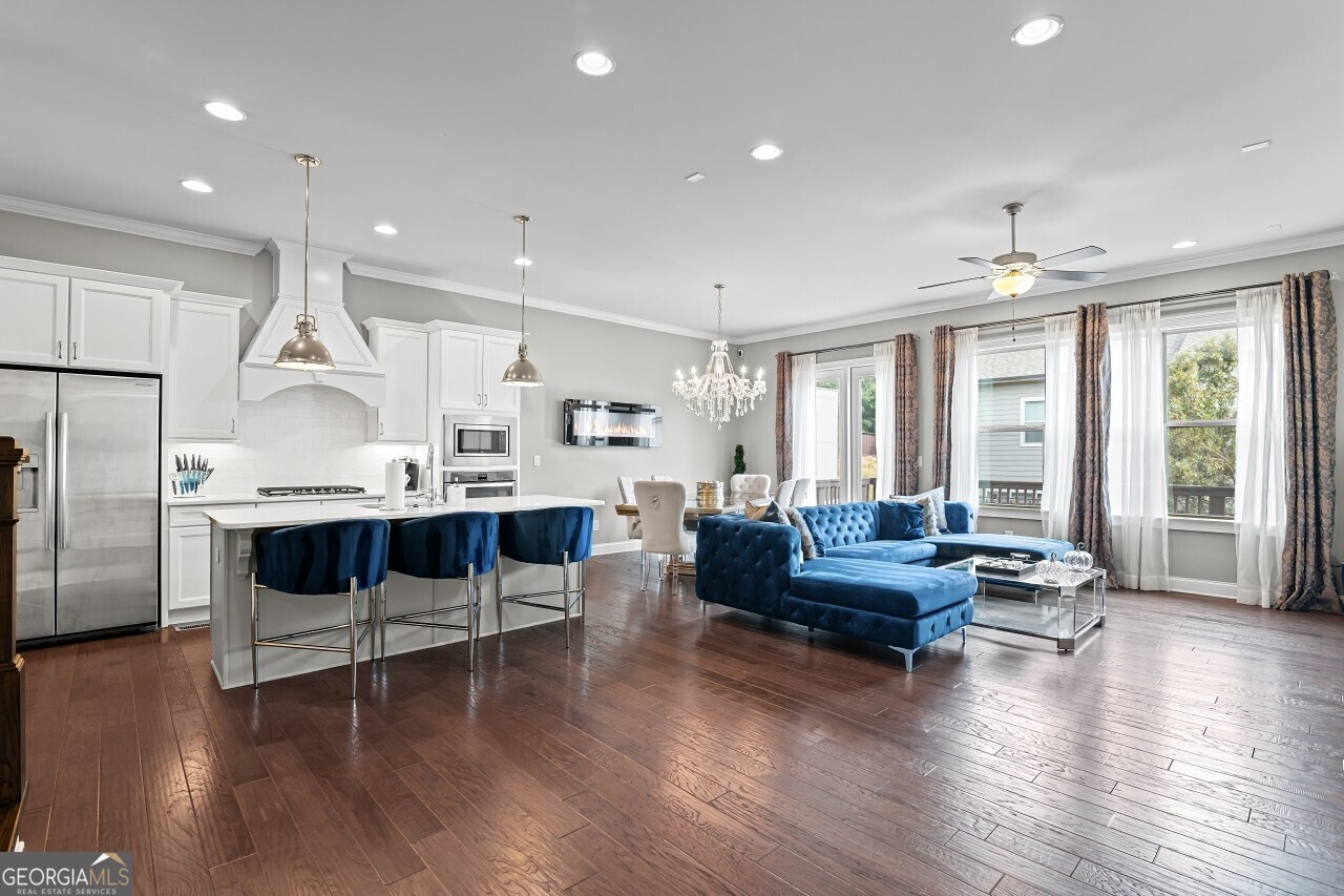 3465 Fenton DR SE