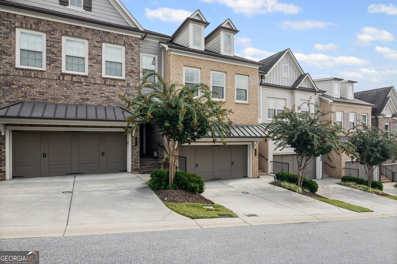 3465 Fenton DR SE