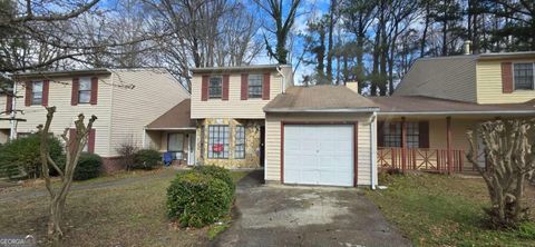 1008 Pine Tree TRL Atlanta GA 30349