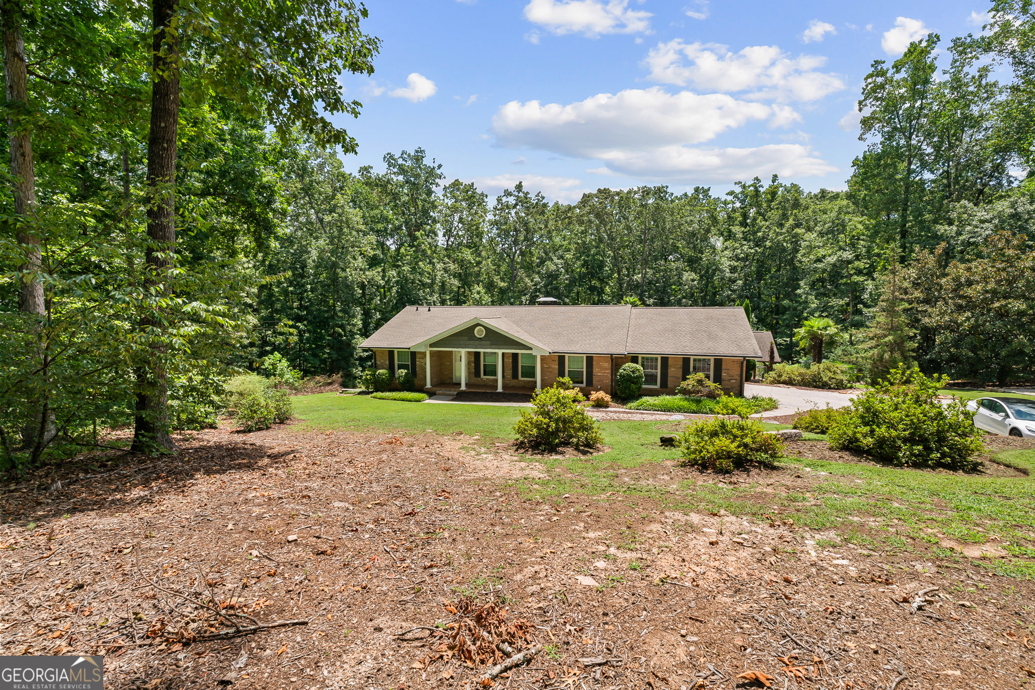713 Lauren CIR