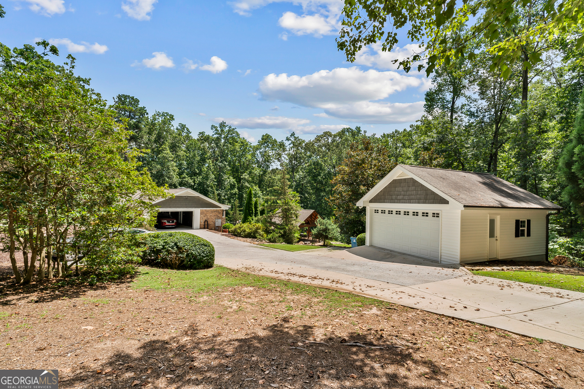 713 Lauren CIR
