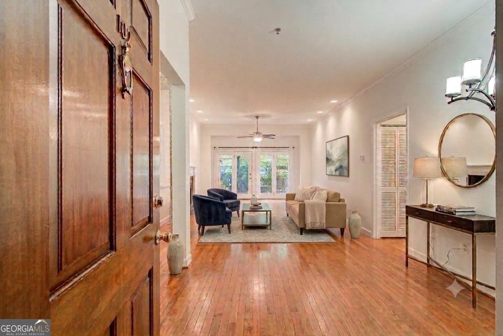 Photo of 2865 Lenox Road NE #102, Atlanta, GA 30324 (MLS # 10813033)