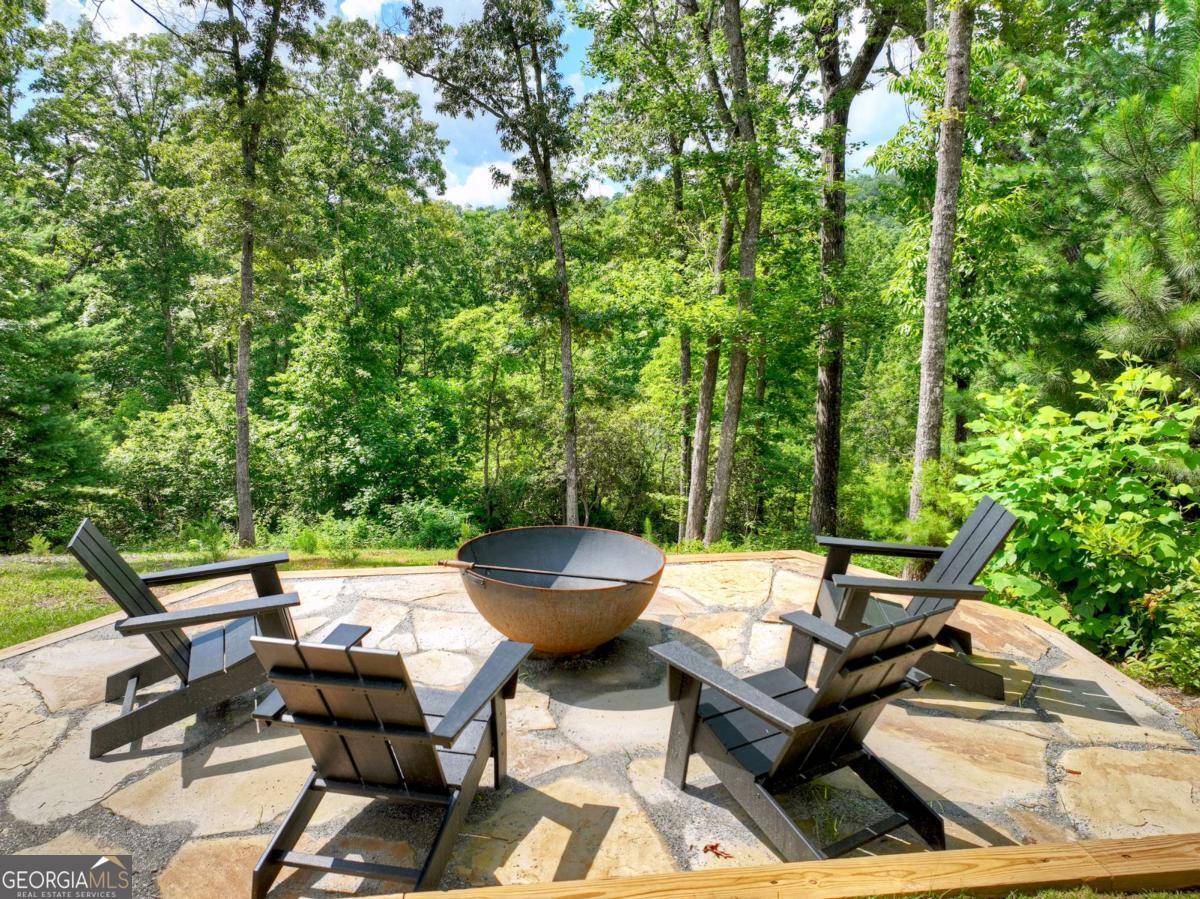 141 Long View LN 12