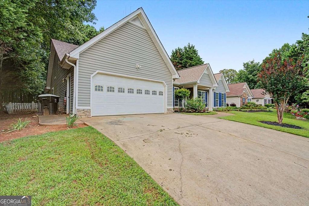 Photo of 67 Mossy Oak Lane, Dallas, GA 30157 (MLS # 10807356)