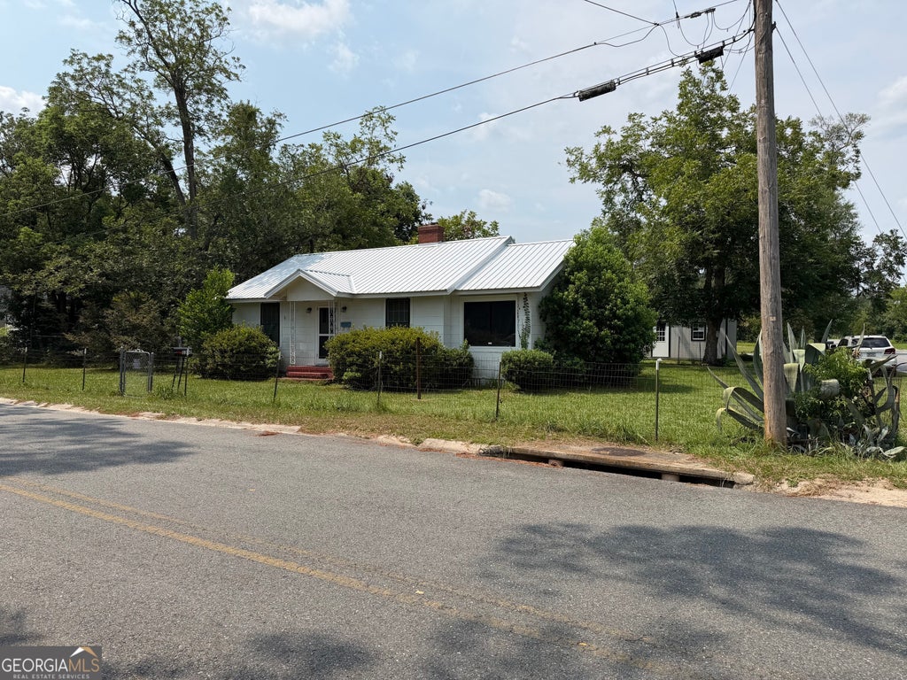 Photo of 1302 Elizabeth Street, Waycross, GA 31503 (MLS # 10814402)