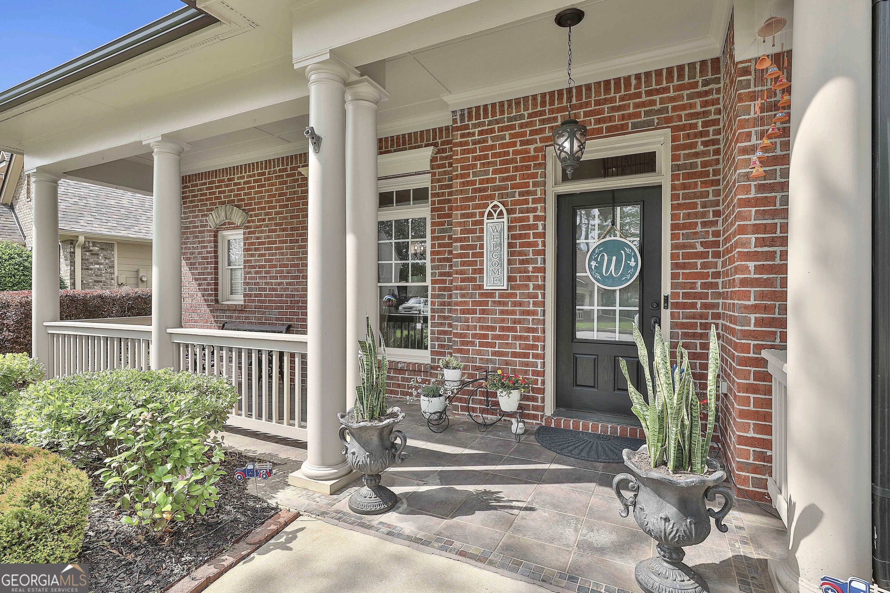 186 Lake Forest DR