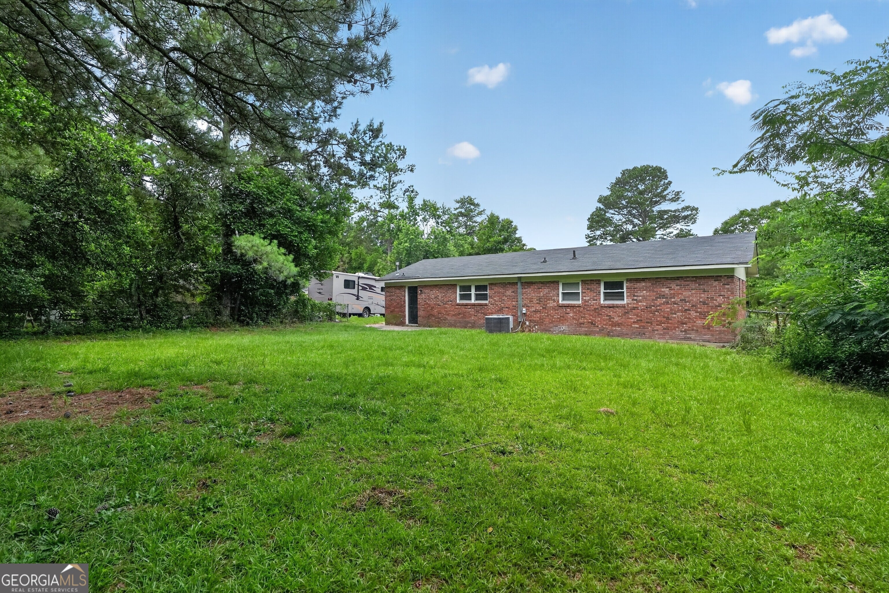 2604 Massoit CT