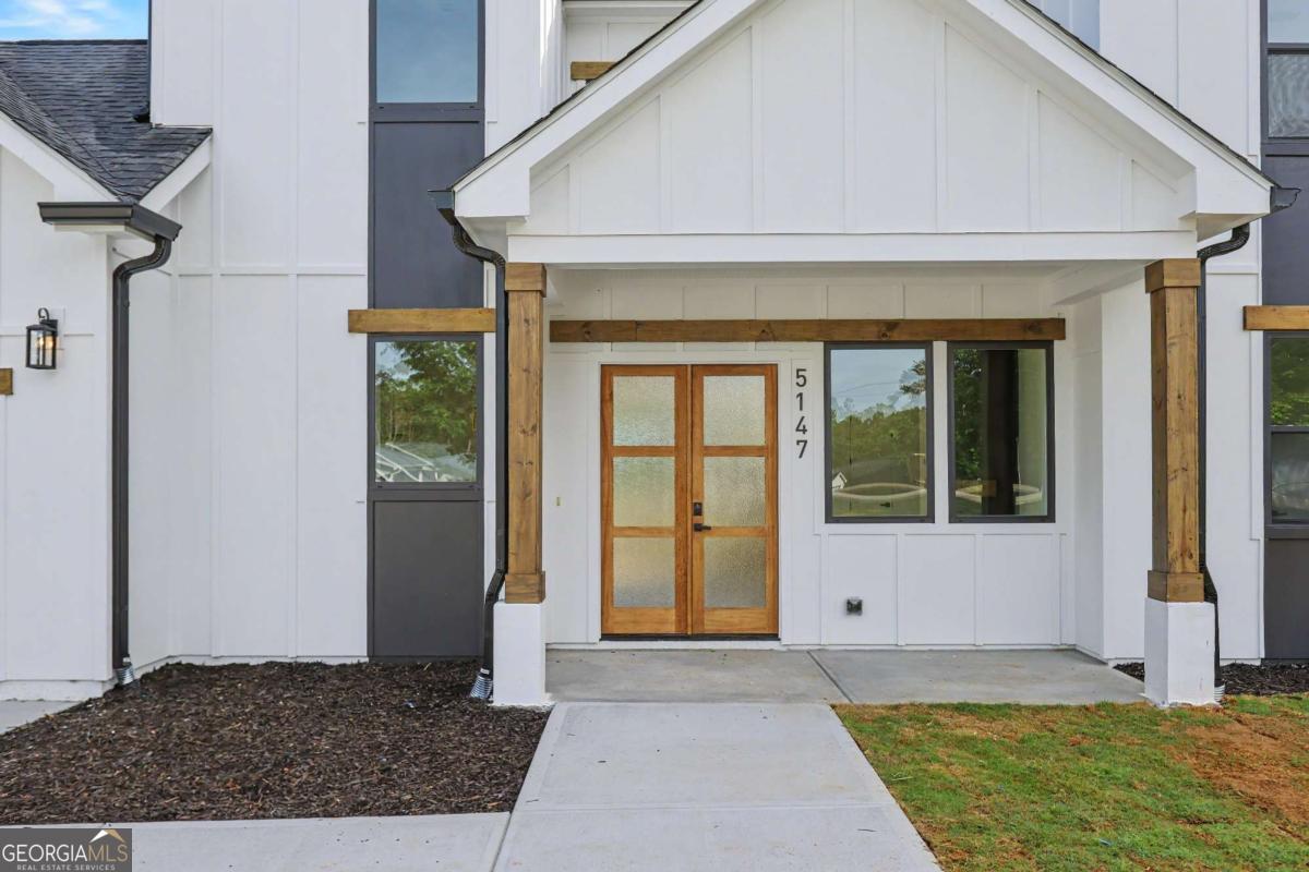 5147 Shirley RD