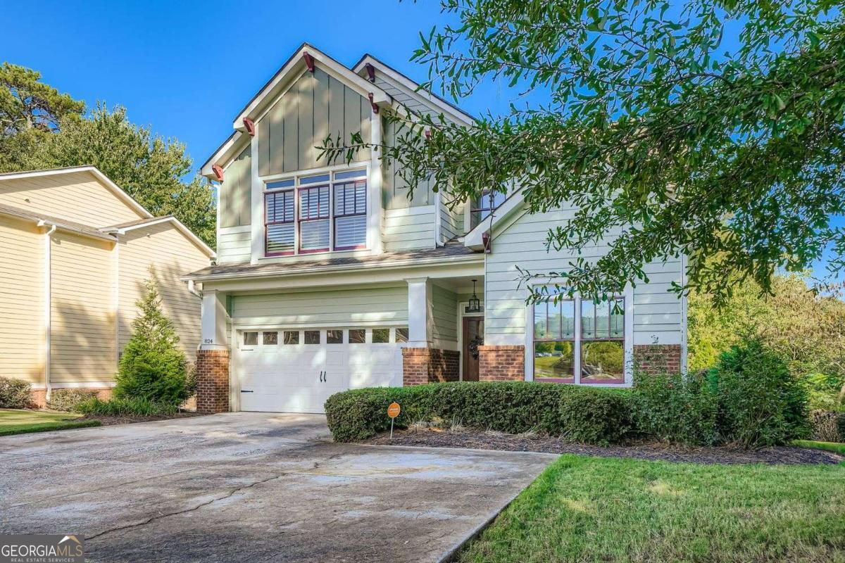 824 Buckner RD SE