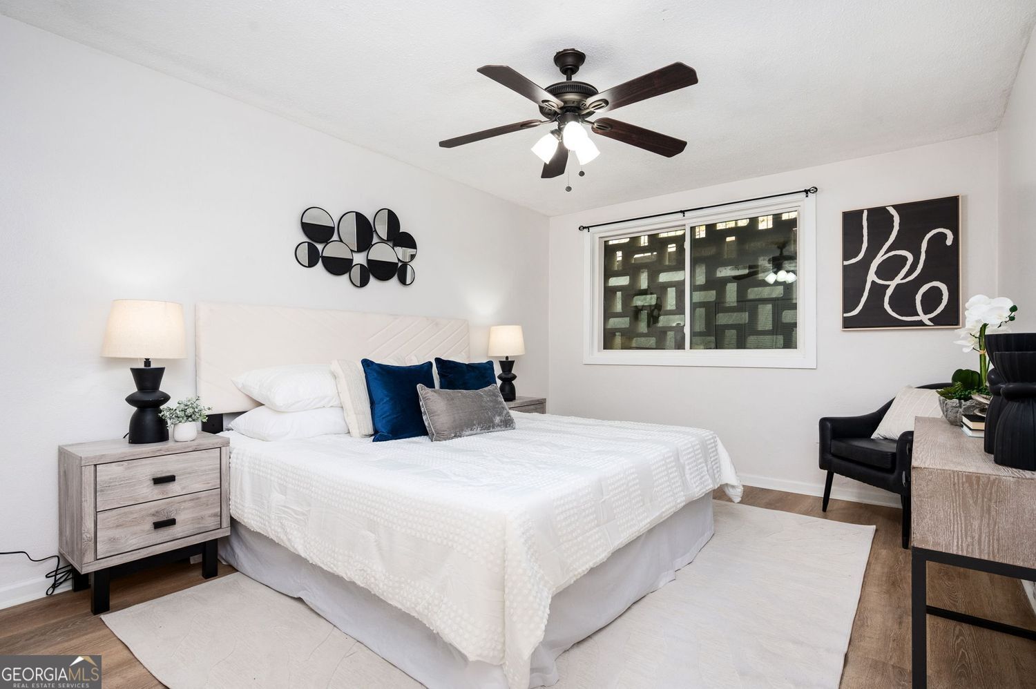 Atlanta, Georgia 30309, United States, 2 Bedrooms Bedrooms, ,1 BathroomBathrooms,Residential,Active,115011