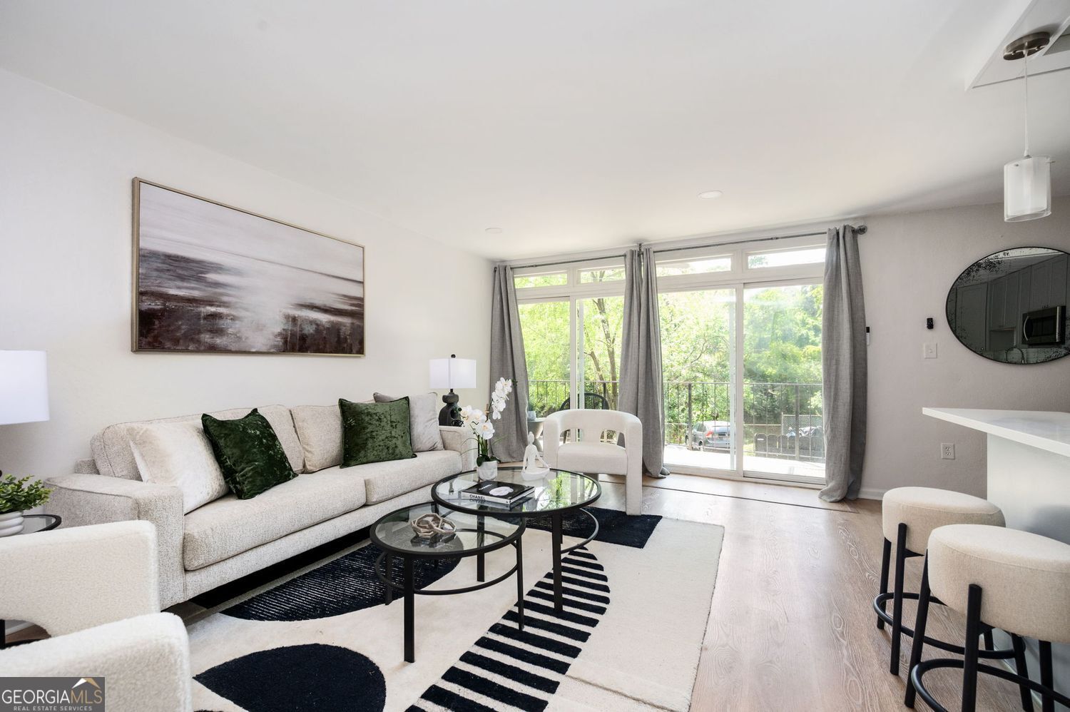 Atlanta, Georgia 30309, United States, 2 Bedrooms Bedrooms, ,1 BathroomBathrooms,Residential,Active,115011