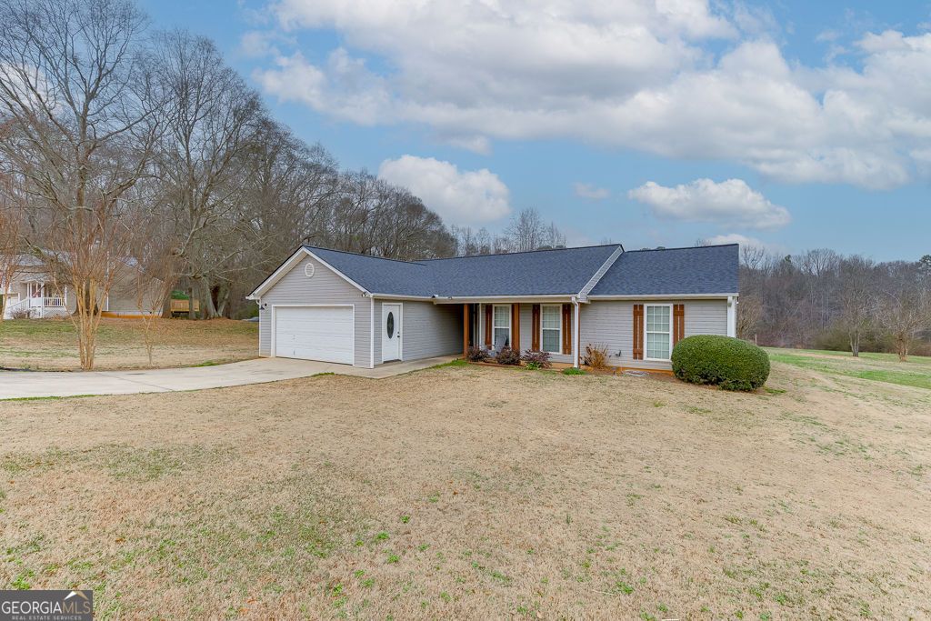 Photo of 163 Ridgeland Drive, Maysville, GA 30558 (MLS # 10675026)
