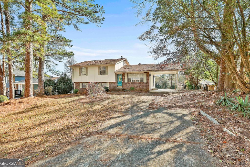 Photo of 538 Wexwood Drive, Riverdale, GA 30274 (MLS # 10763622)