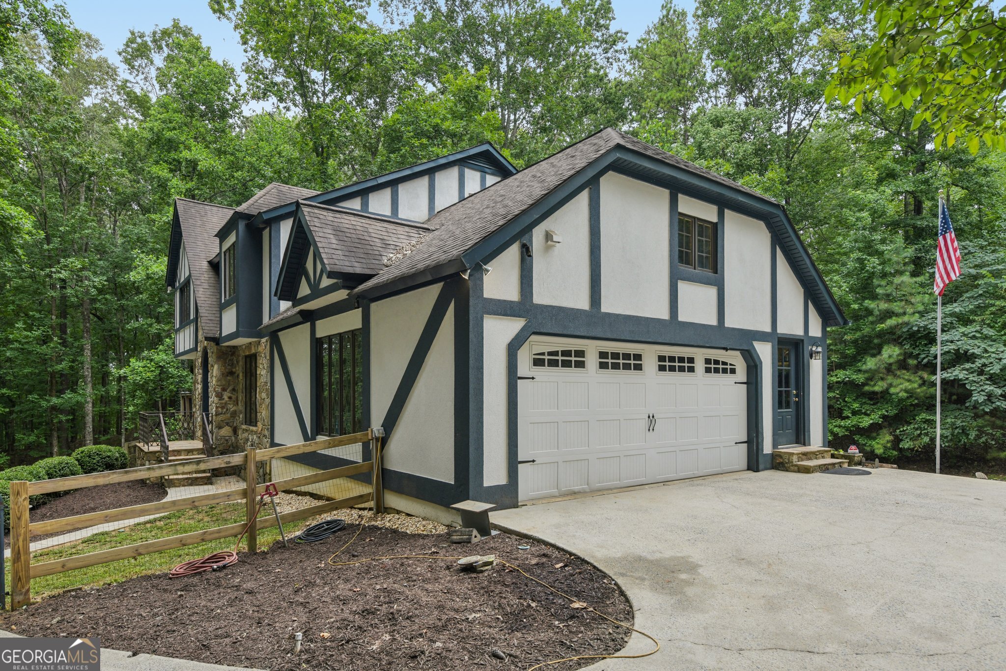 3591 Country Estate DR NW