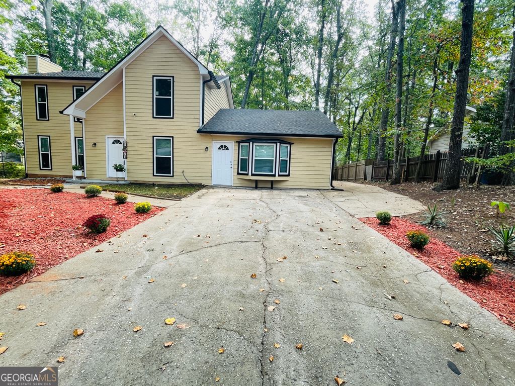 Photo of 7156 Whitfield Drive, Riverdale, GA 30296 (MLS # 10650227)