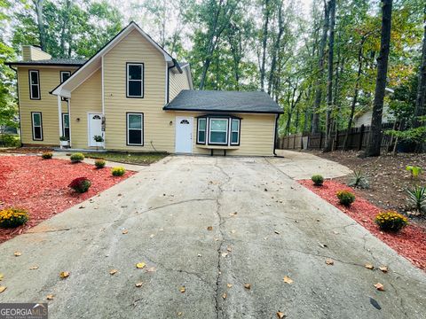 Photo of 7156 Whitfield Drive, Riverdale, GA 30296 (MLS # 10650227)