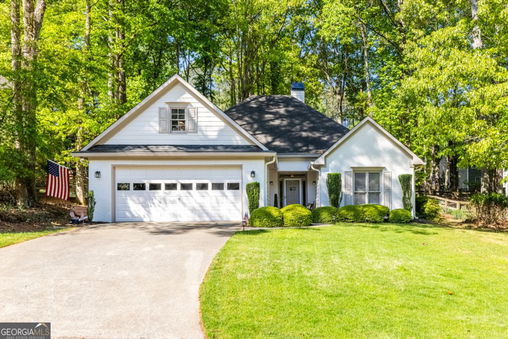 Photo of 4111 Huntcliff Drive, Woodstock, GA 30189 (MLS # 10736359)