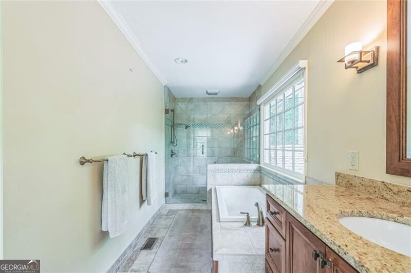 Atlanta, Georgia 30328, United States, 4 Bedrooms Bedrooms, ,5 BathroomsBathrooms,Residential,Active,121609