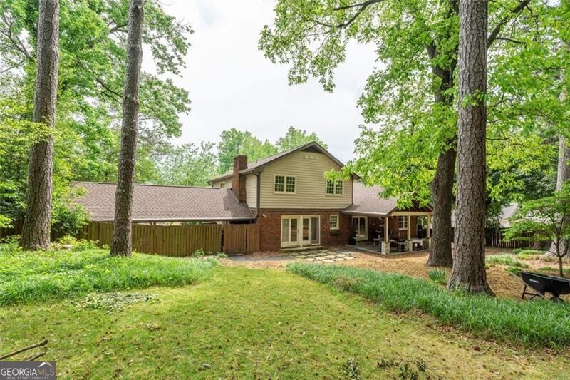 Atlanta, Georgia 30328, United States, 4 Bedrooms Bedrooms, ,5 BathroomsBathrooms,Residential,Active,121609