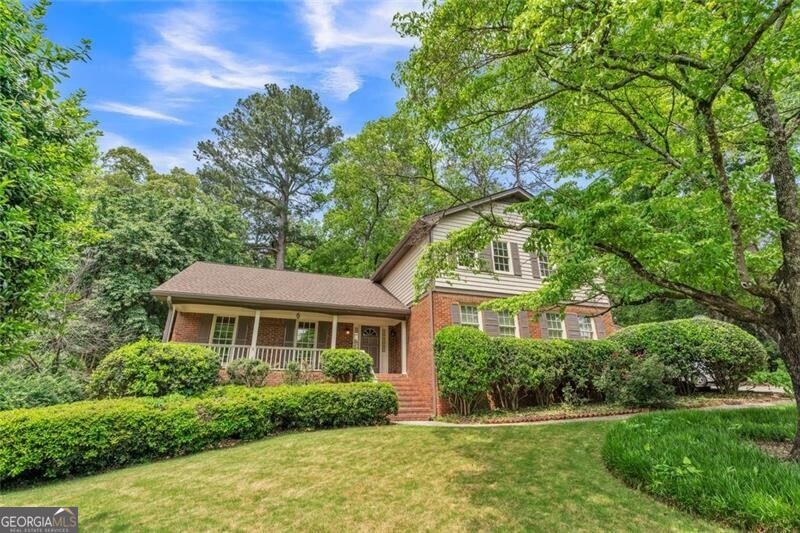 Atlanta, Georgia 30328, United States, 4 Bedrooms Bedrooms, ,5 BathroomsBathrooms,Residential,Active,121609