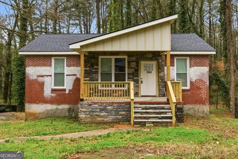 Photo of 2543 Susan Lane SW, Atlanta, GA 30331 (MLS # 10699869)