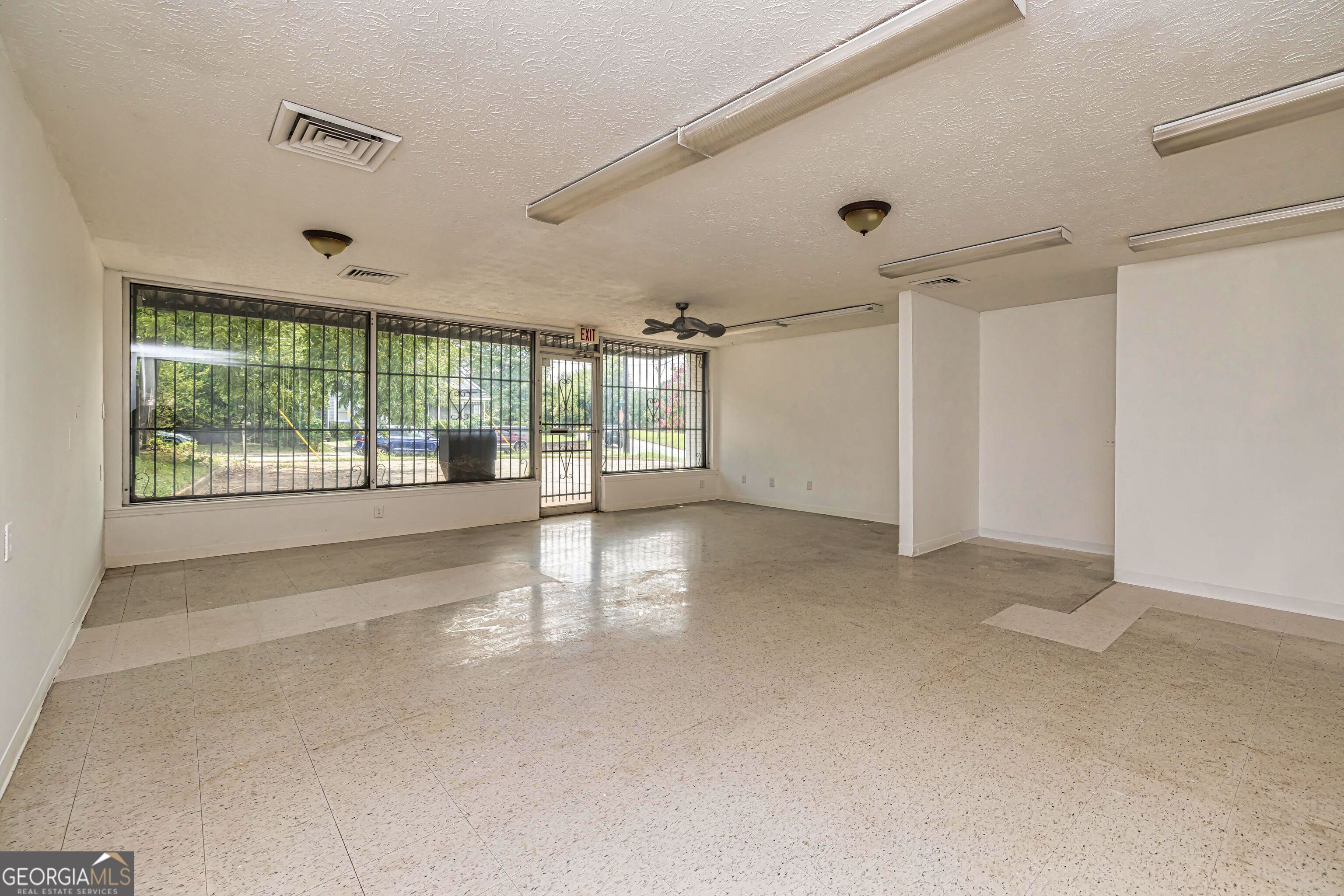 Jefferson Park - Commercial Sale