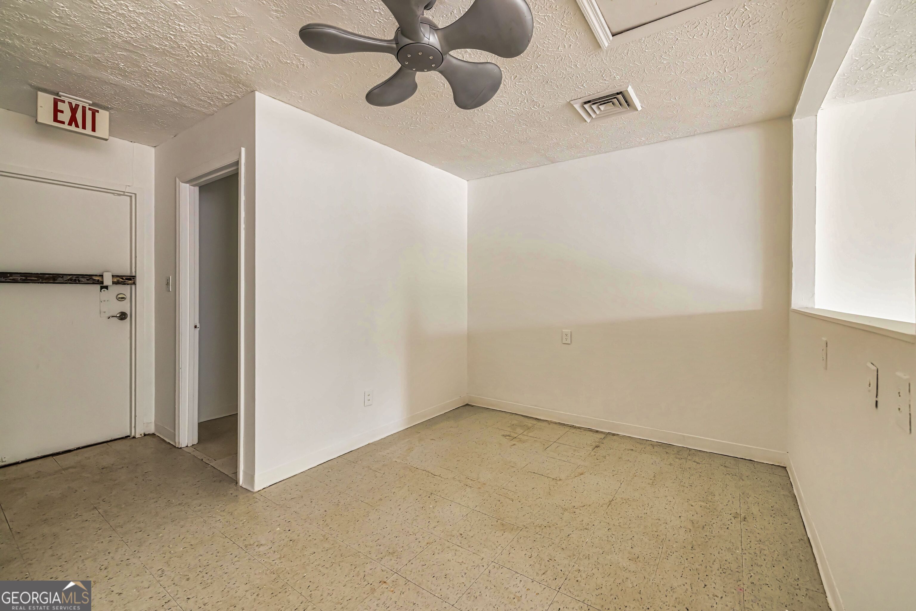 Jefferson Park - Commercial Sale