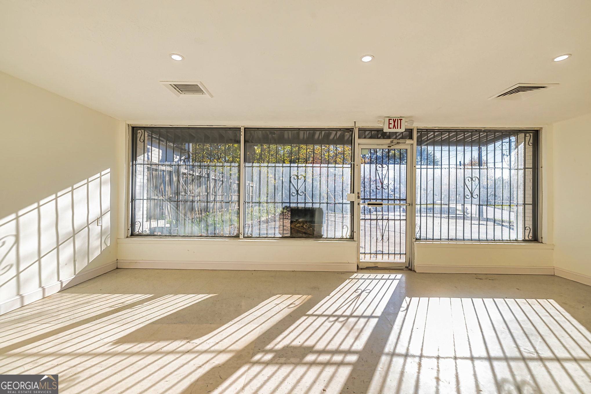 Jefferson Park - Commercial Sale