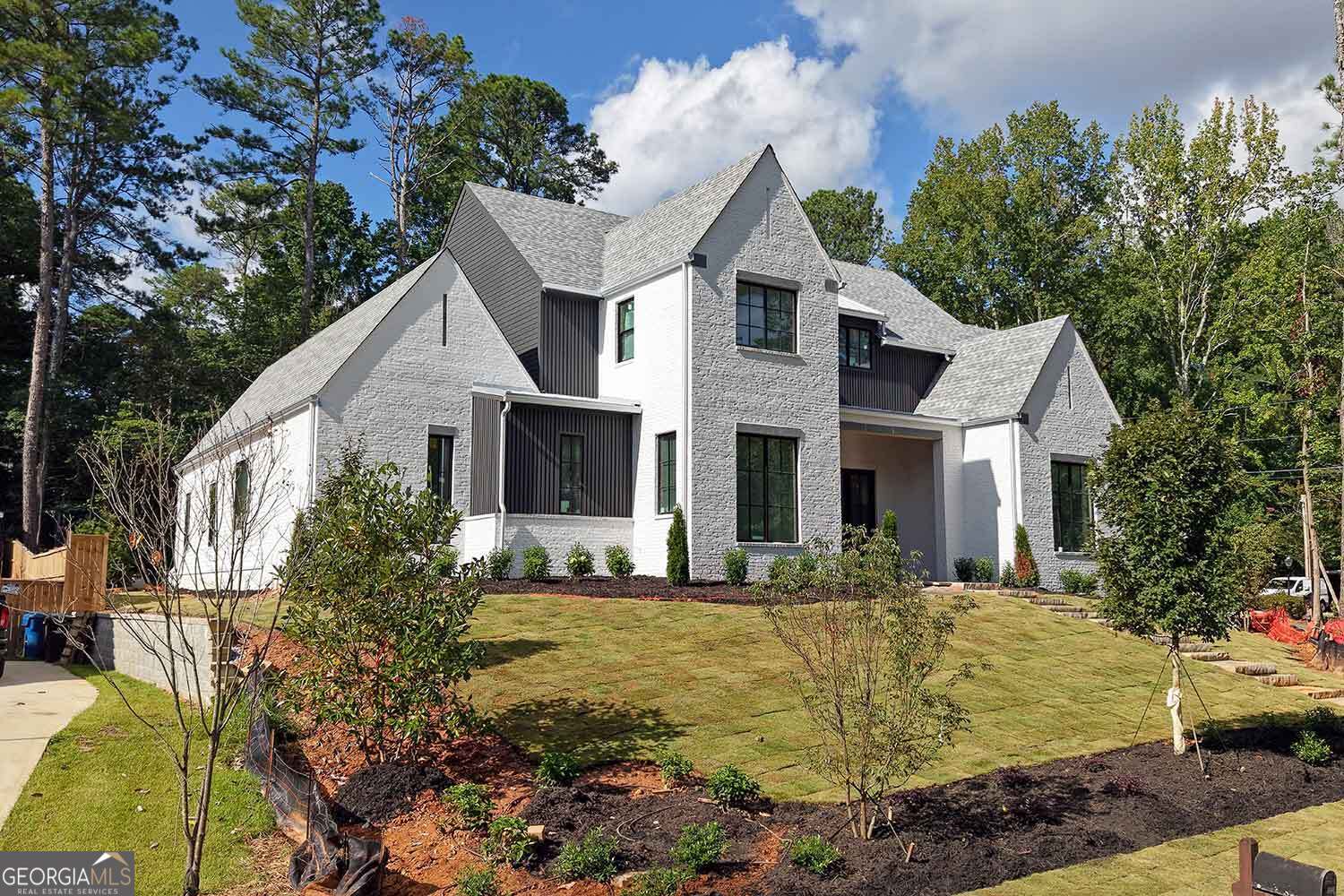 440 Allyson CIR